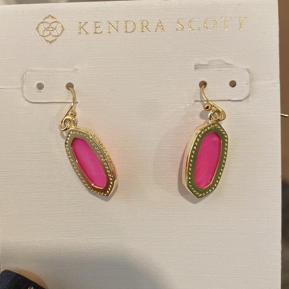 Kendra Scott Pink & Gold Earrings - Picture 4 of 6